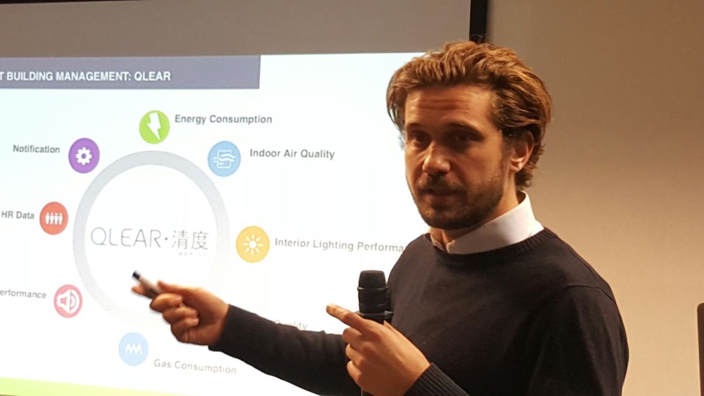 Maxine on his Qlean project